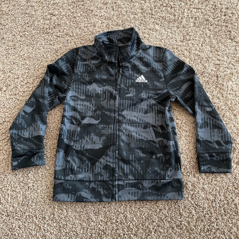 BNWOT Boys Youth Adidas jacket